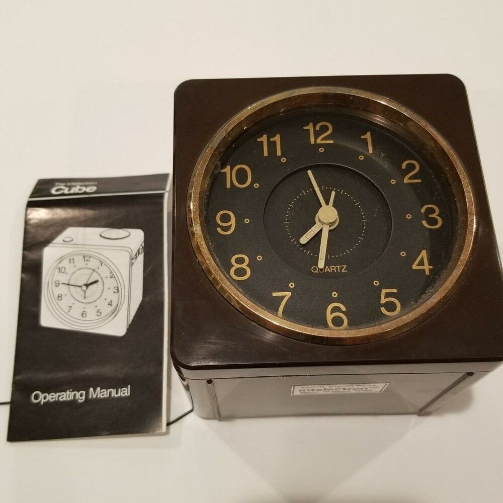 The Intelectron Cube Quartz Clock AM/FM Radio FCC ID C747KK DC-F8 Alarm